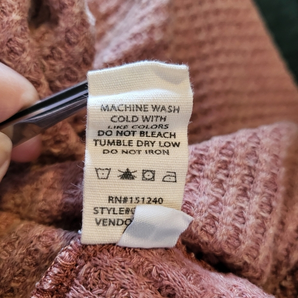 Rolla Coster Washed Distressed Pieced Raw Edge Shark Bite Hem Waffle Tunic Top - Picture 15 of 15